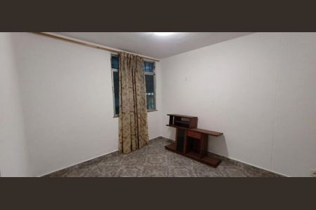 Sala de apartamento para alugar com 2 quartos, 41m² em Cordovil, Rio de Janeiro