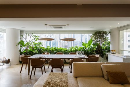 Apartamento à venda com 157m², 2 quartos e 3 vagas Apartamento à venda com 157m², 2 quartos e 3 vagasSala