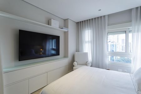 Apartamento à venda com 157m², 2 quartos e 3 vagas Apartamento à venda com 157m², 2 quartos e 3 vagasSuíte 2