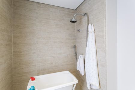 Apartamento à venda com 157m², 2 quartos e 3 vagas Apartamento à venda com 157m², 2 quartos e 3 vagasBanheiro da Suíte 1