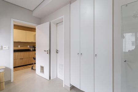 Apartamento à venda com 157m², 2 quartos e 3 vagas Apartamento à venda com 157m², 2 quartos e 3 vagasÁrea de Serviço