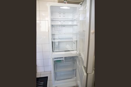 Apartamento à venda com 78m², 3 quartos e 2 vagas Apartamento à venda com 78m², 3 quartos e 2 vagasCozinha e Área de Serviço