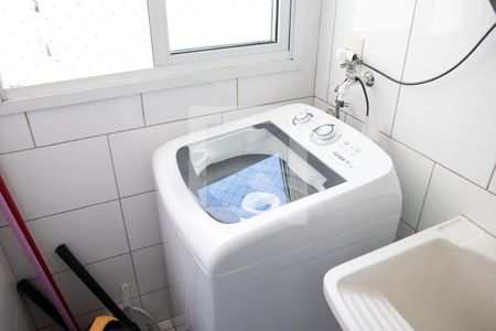 Apartamento à venda com 78m², 3 quartos e 2 vagas Apartamento à venda com 78m², 3 quartos e 2 vagasCozinha e Área de Serviço