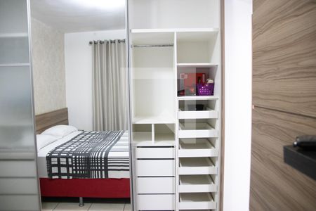 Apartamento à venda com 78m², 3 quartos e 2 vagas Apartamento à venda com 78m², 3 quartos e 2 vagasSuíte