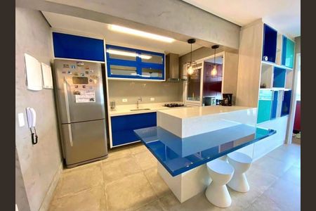 Cozinha de apartamento para alugar com 2 quartos, 92m² em Vila Regente Feijó, São Paulo