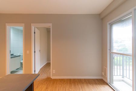 Apartamento à venda com 38m², 2 quartos e sem vaga Apartamento à venda com 38m², 2 quartos e sem vagaSala