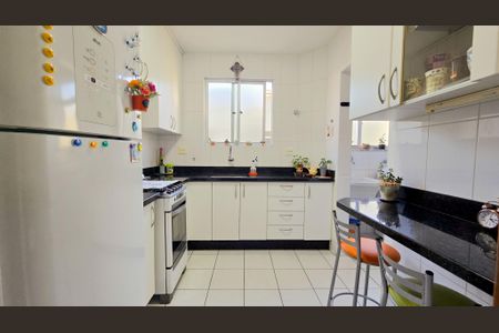 Apartamento à venda com 86m², 3 quartos e 2 vagas Apartamento à venda com 86m², 3 quartos e 2 vagasCozinha