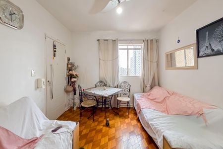 Apartamento à venda com 51m², 2 quartos e 1 vaga Apartamento à venda com 51m², 2 quartos e 1 vagaSala