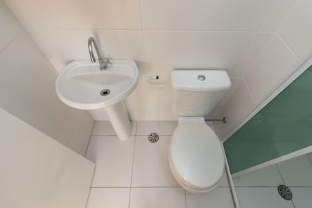Apartamento à venda com 32m², 2 quartos e sem vaga Apartamento à venda com 32m², 2 quartos e sem vagaBanheiro