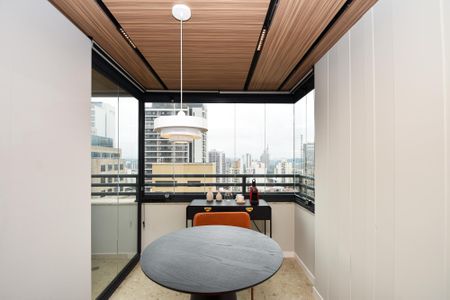 Apartamento para alugar com 44m², 1 quarto e 1 vagaSala de jantar varanda