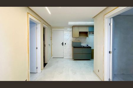 Sala de apartamento para alugar com 2 quartos, 34m² em Jardim Sabara, São Paulo
