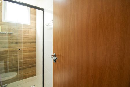 Apartamento para alugar com 44m², 2 quartos e 1 vaga Apartamento para alugar com 44m², 2 quartos e 1 vagaBanheiro
