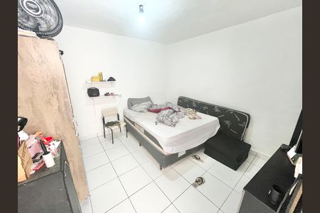 Sala/Quarto de casa à venda com 3 quartos, 145m² em Vila Teresinha, São Paulo