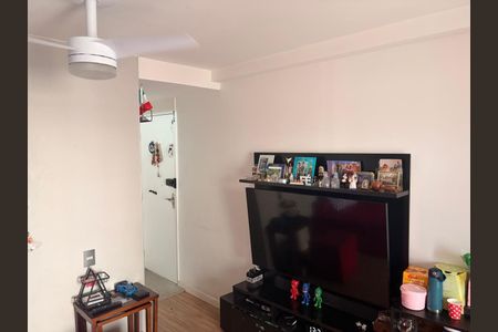 sala  de apartamento à venda com 3 quartos, 61m² em Vila Ema, São Paulo