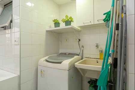 Apartamento à venda com 80m², 3 quartos e 1 vagaÁrea de Serviço