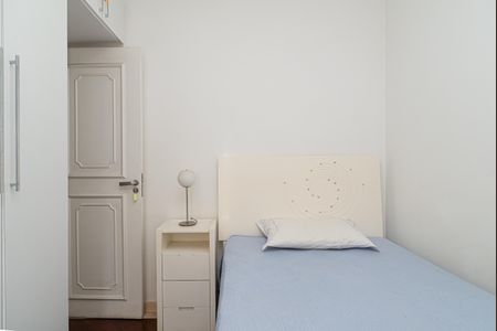 Apartamento à venda com 80m², 3 quartos e 1 vagaQuarto 2