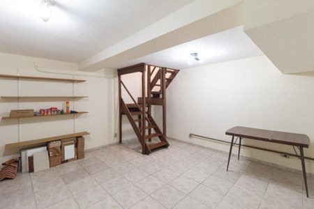 Casa à venda com 149m², 2 quartos e 2 vagas Casa à venda com 149m², 2 quartos e 2 vagasQuarto de serviço