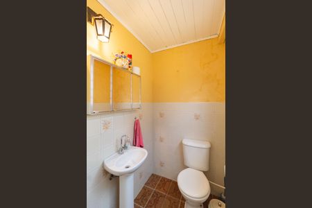 Casa à venda com 149m², 2 quartos e 2 vagas Casa à venda com 149m², 2 quartos e 2 vagasBanheiro de serviço