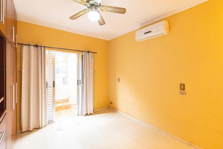 Casa à venda com 149m², 2 quartos e 2 vagas Casa à venda com 149m², 2 quartos e 2 vagasQuarto 2