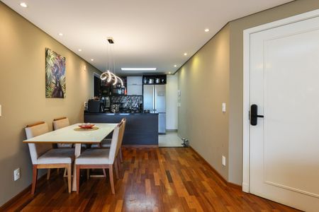 Apartamento à venda com 96m², 2 quartos e 2 vagasSala