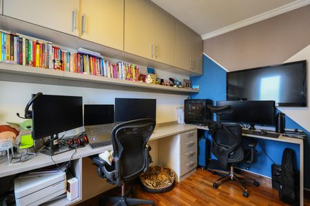 Apartamento à venda com 96m², 2 quartos e 2 vagasQuarto 2