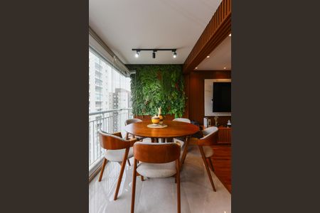 Apartamento à venda com 96m², 2 quartos e 2 vagasVista da Varanda da Sala