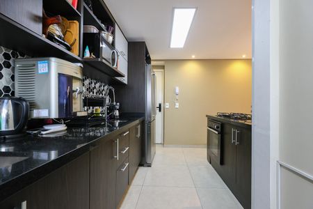 Apartamento à venda com 96m², 2 quartos e 2 vagasCozinha