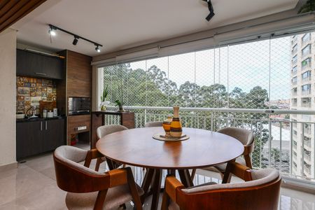 Apartamento à venda com 96m², 2 quartos e 2 vagasVaranda da Sala
