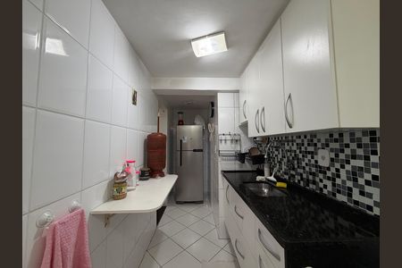Apartamento à venda com 61m², 2 quartos e 2 vagas Apartamento à venda com 61m², 2 quartos e 2 vagasCozinha