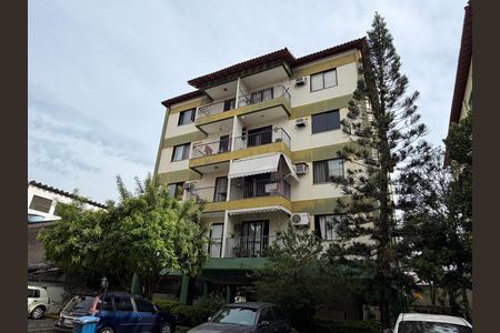 Apartamento à venda com 61m², 2 quartos e 2 vagas Apartamento à venda com 61m², 2 quartos e 2 vagasFachada do bloco