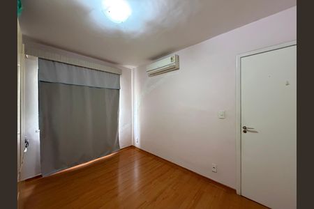 Apartamento à venda com 61m², 2 quartos e 2 vagas Apartamento à venda com 61m², 2 quartos e 2 vagasQuarto 2