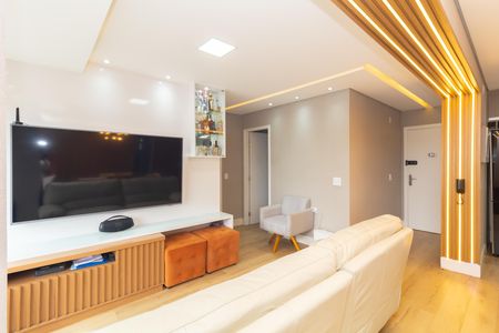 Sala de apartamento à venda com 3 quartos, 76m² em Itaquera, São Paulo