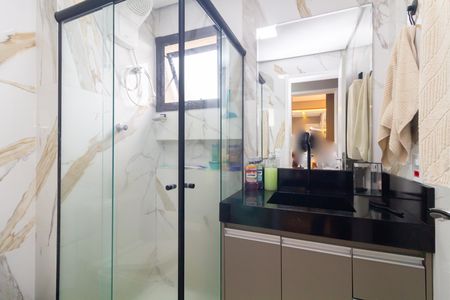 Apartamento à venda com 76m², 3 quartos e 1 vaga Apartamento à venda com 76m², 3 quartos e 1 vagaBanheiro da Suíte