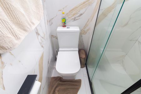 Apartamento à venda com 76m², 3 quartos e 1 vaga Apartamento à venda com 76m², 3 quartos e 1 vagaBanheiro da Suíte
