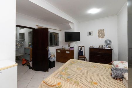Casa à venda com 198m², 5 quartos e 4 vagas Casa à venda com 198m², 5 quartos e 4 vagasSuíte