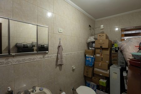 Casa à venda com 198m², 5 quartos e 4 vagas Casa à venda com 198m², 5 quartos e 4 vagasBanheiro da Suíte 2