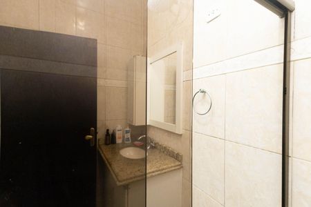 Casa à venda com 198m², 5 quartos e 4 vagas Casa à venda com 198m², 5 quartos e 4 vagasBanheiro da Suíte