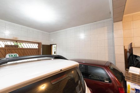 Casa à venda com 198m², 5 quartos e 4 vagas Casa à venda com 198m², 5 quartos e 4 vagasGaragem