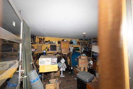 Casa à venda com 198m², 5 quartos e 4 vagas Casa à venda com 198m², 5 quartos e 4 vagasQuarto 5