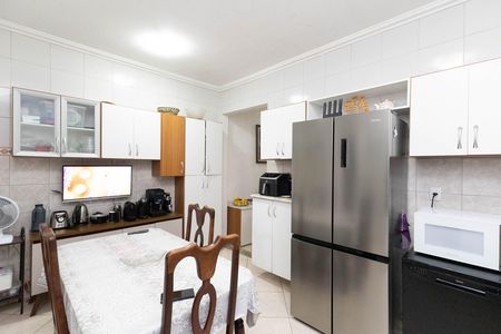 Casa à venda com 198m², 5 quartos e 4 vagas Casa à venda com 198m², 5 quartos e 4 vagasCozinha