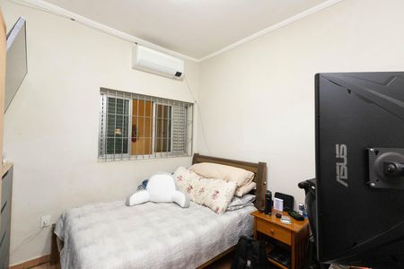 Casa à venda com 198m², 5 quartos e 4 vagas Casa à venda com 198m², 5 quartos e 4 vagasQuarto 3