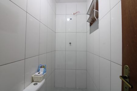 Casa para alugar com 120m², 3 quartos e 2 vagasBanheiro Social inferior