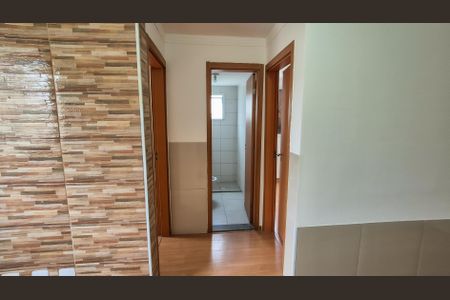 Corredor  de apartamento à venda com 2 quartos, 46m² em Colégio, Rio de Janeiro