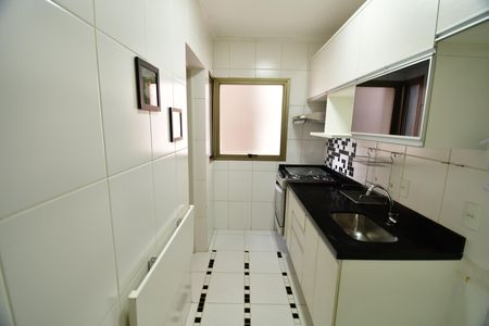 Cozinha de apartamento para alugar com 1 quarto, 30m² em Centro, Campinas