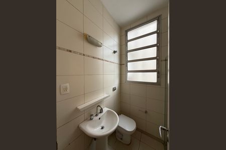 Apartamento à venda com 140m², 3 quartos e 1 vaga Apartamento à venda com 140m², 3 quartos e 1 vagaBanheiro