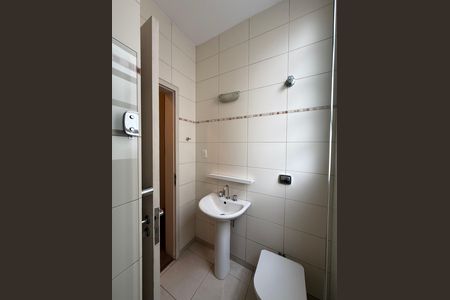 Apartamento à venda com 140m², 3 quartos e 1 vaga Apartamento à venda com 140m², 3 quartos e 1 vagaBanheiro