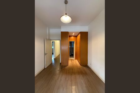 Apartamento à venda com 140m², 3 quartos e 1 vaga Apartamento à venda com 140m², 3 quartos e 1 vagasuite