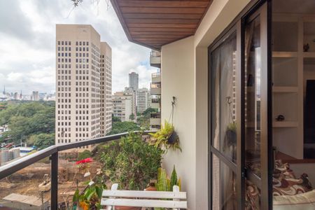 Apartamento à venda com 215m², 4 quartos e 3 vagas