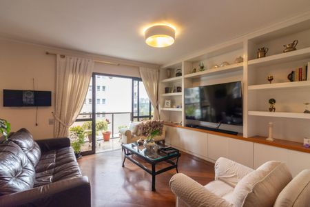 Apartamento à venda com 215m², 4 quartos e 3 vagas Apartamento à venda com 215m², 4 quartos e 3 vagasSala