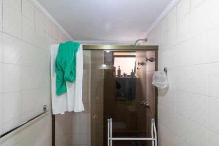 Apartamento à venda com 215m², 4 quartos e 3 vagas Apartamento à venda com 215m², 4 quartos e 3 vagasBanheiro da Suíte 2